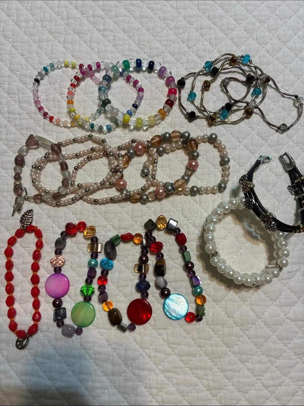 Assorted Women’s Beaded Bracelet Set – Multicolor